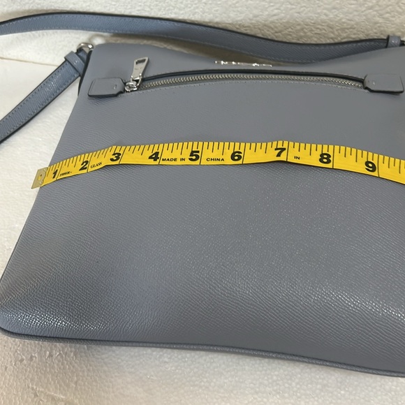 Coach Rowan File bag. AUTHENTICITY GUARANTEE - Picture 8 of 9